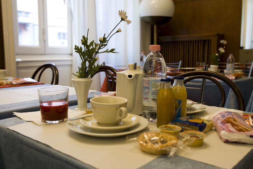 Hotel Catalani E Madrid Milán