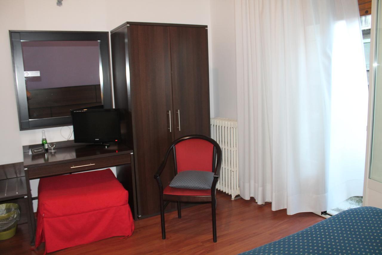 Catalani E Madrid Hotel Milán
